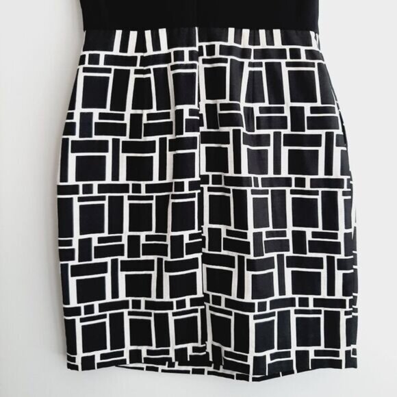 MAX & CLEO / Mixed Media Defined Waist Dress w/ Pockets Geometric Pattern B&W 8 - Picture 11 of 15